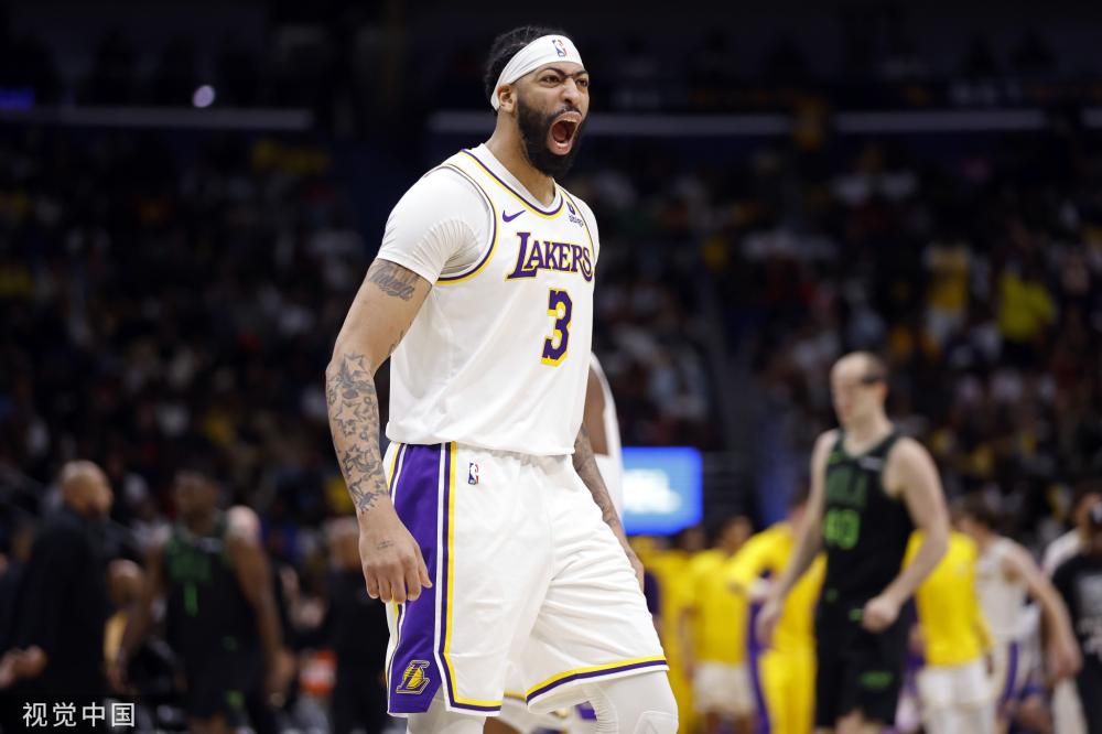 年轻才俊 年轻才俊