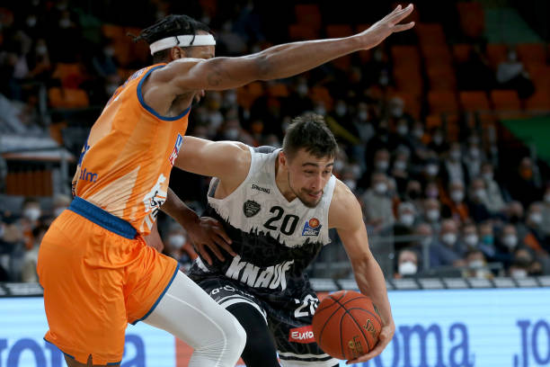 的一致性和 的一致性和