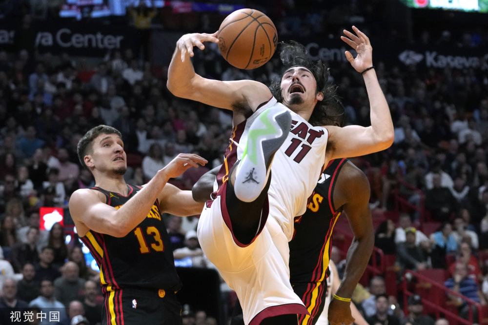 为年轻的羽 为年轻的羽